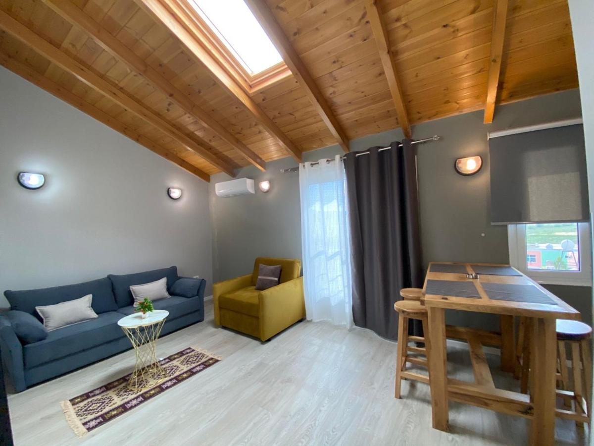 Villa Yseni Орикум Екстериор снимка