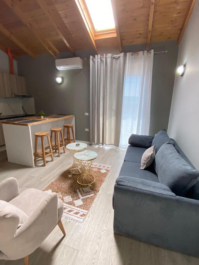 Villa Yseni Орикум Екстериор снимка